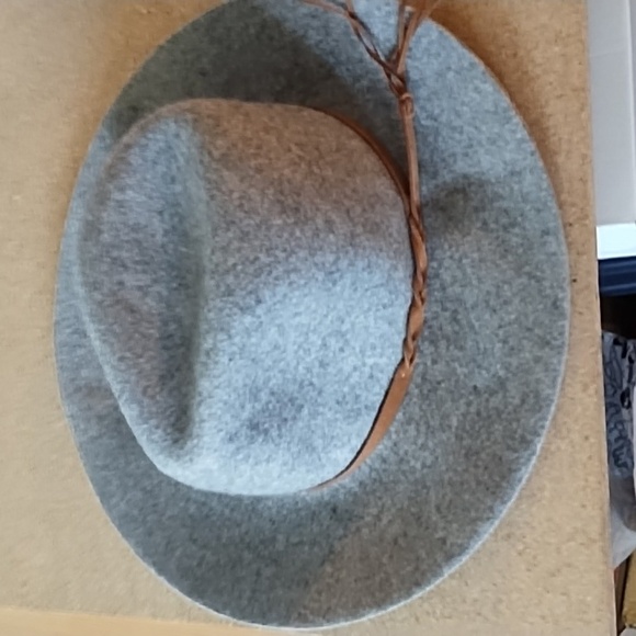Gray Wool Hat - Picture 4 of 6